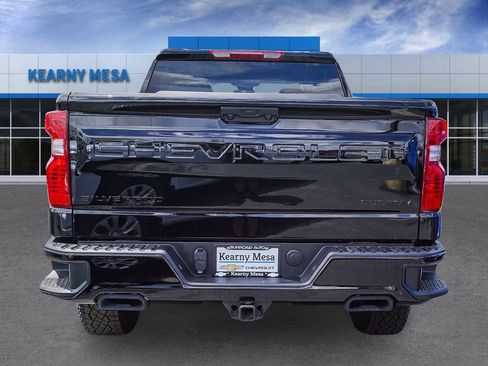 New 2026 Chevrolet Silverado 1500 Custom Trail Boss w/ Midnight Edition AWD/4WD image 5