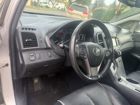 Used 2013 Toyota Venza XLE image 8