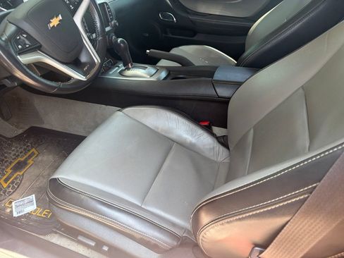 Used 2013 Chevrolet Camaro SS RWD image 9
