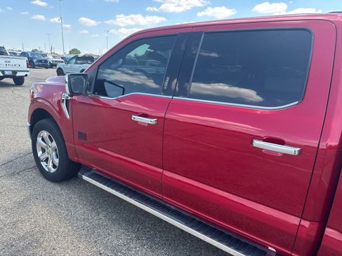 Used 2022 Ford F150 Lariat AWD/4WD image 17