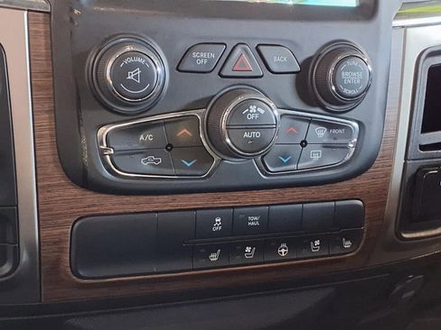 Used 2018 RAM 1500 Laramie image 23