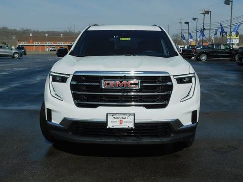 Used 2025 GMC Acadia Elevation image 3