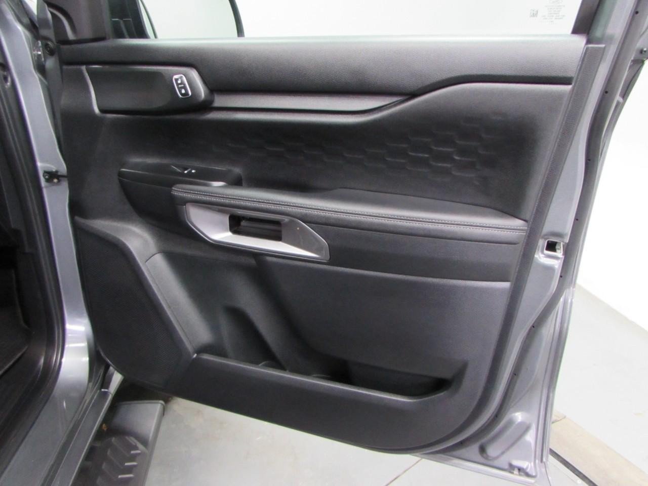 Used 2024 Ford Ranger XLT w/ Equipment Group 301A High AWD/4WD image 16