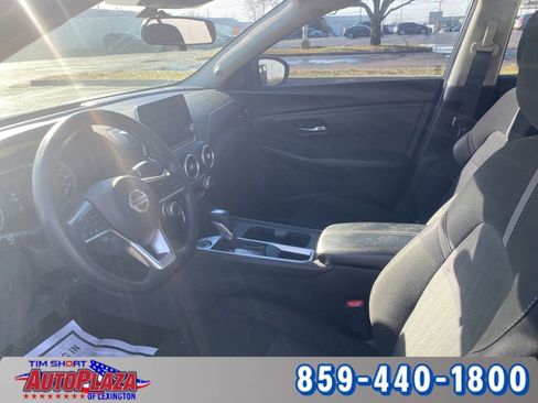 Used 2023 Nissan Sentra SV w/ Trunk Package image 18