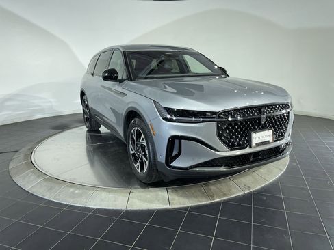 New 2024 Lincoln Nautilus Premier w/ Equipment Group 102A image 13