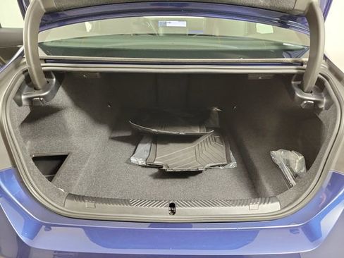 Used 2025 BMW 530i image 10