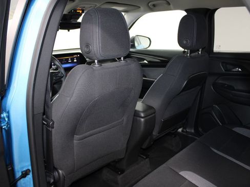 Used 2025 Chevrolet TrailBlazer LS w/ LS Convenience Package FWD image 23