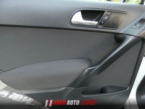 Used 2017 Volkswagen Tiguan S FWD image 35