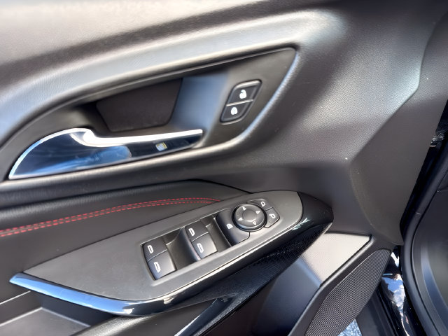 Used 2024 Chevrolet Trax RS FWD image 16