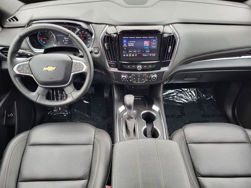 Used 2023 Chevrolet Traverse LT FWD image 25