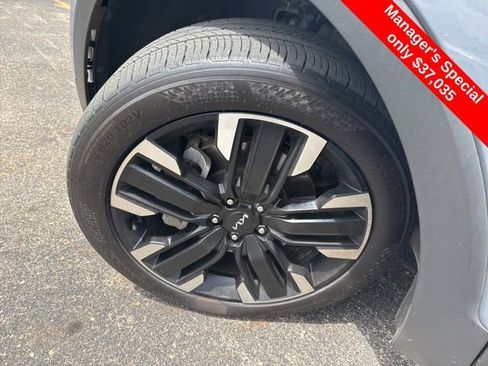 Used 2024 Kia Telluride SX Prestige image 13