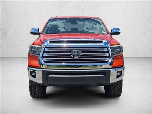 Used 2018 Toyota Tundra Limited w/ Limited Premium Package AWD/4WD image 2