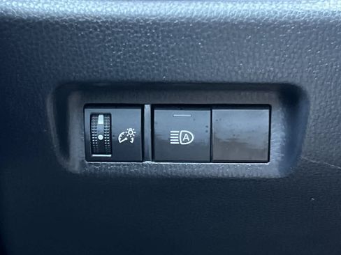Certified 2022 Toyota RAV4 LE AWD/4WD image 29