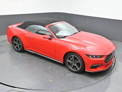 Used 2024 Ford Mustang Convertible RWD image 26