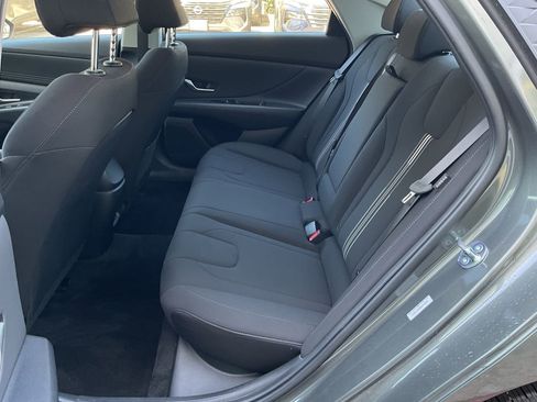 Used 2025 Hyundai Elantra SEL image 15