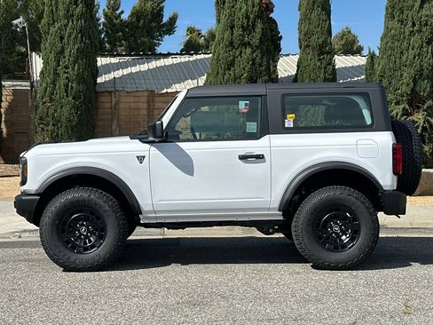 New 2026 Ford Bronco 2-Door w/ Sasquatch Package AWD/4WD image 7