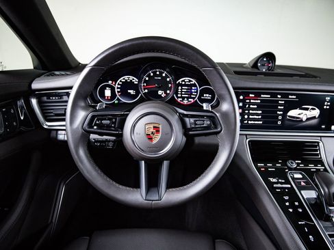 Certified 2023 Porsche Panamera 4 Platinum Edition AWD/4WD image 27