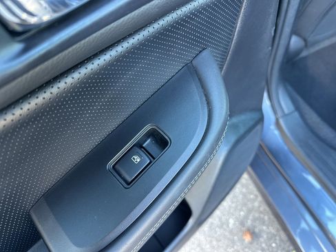 Used 2016 Subaru Legacy 3.6R Limited image 19