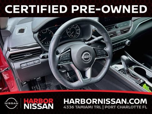 Used 2023 Nissan Altima 2.5 SR w/ SR Premium Package FWD image 7