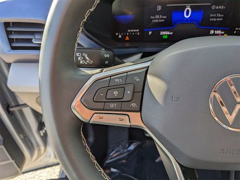 Used 2023 Volkswagen Taos SE image 30