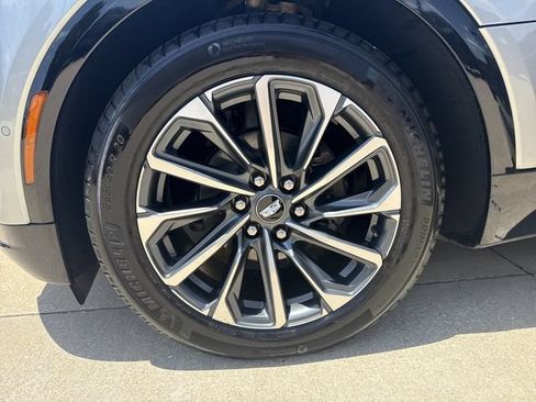 Used 2025 Cadillac Lyriq Sport AWD/4WD image 20