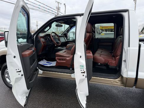 Used 2014 Ford F350 King Ranch w/ King Ranch w/Chrome Package image 7