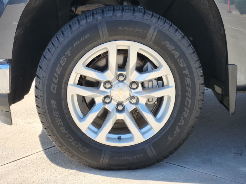 Used 2020 Chevrolet Silverado 1500 LT w/ Texas Edition AWD/4WD image 10