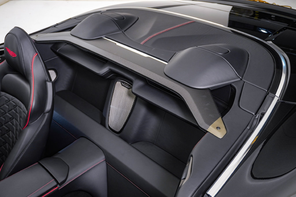 Used 2026 Aston Martin Vanquish Convertible RWD image 25