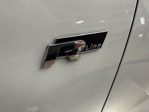 Used 2014 Volkswagen Touareg VR6 image 29