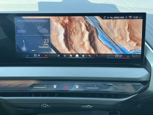 Used 2025 BMW X3 xDrive30i AWD/4WD image 5