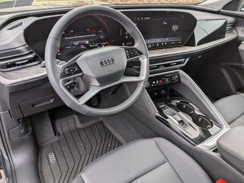 New 2025 Audi Q5 Premium image 7