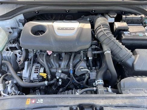 Used 2018 Hyundai Elantra Sport FWD image 9