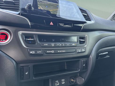 Certified 2024 Honda Passport TrailSport image 23