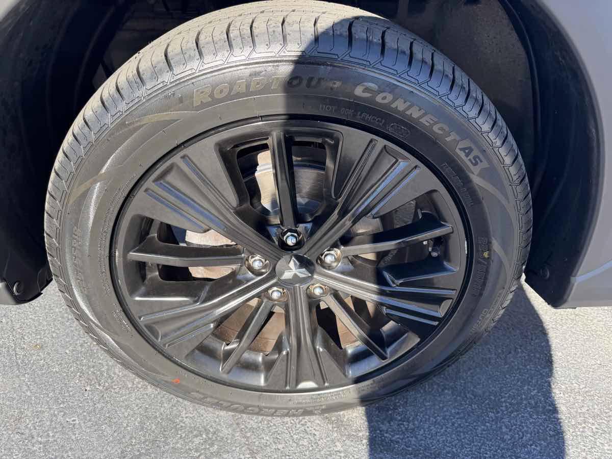 Used 2018 Mitsubishi Eclipse Cross LE AWD/4WD image 8