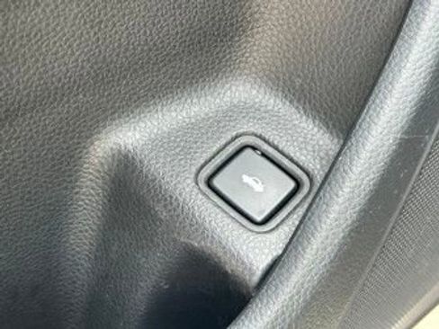 Used 2020 Honda Accord Sport image 22