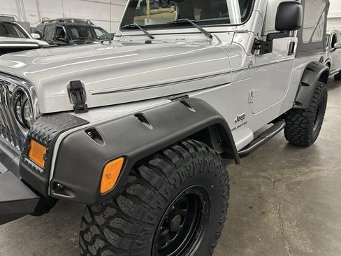 Used 2006 Jeep Wrangler Unlimited AWD/4WD image 12