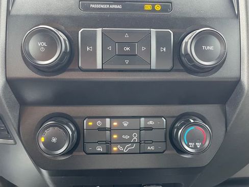 Used 2022 Ford F250 XL w/ Power Equipment Group image 21