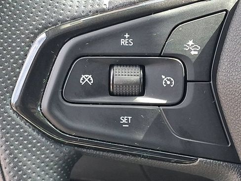 Certified 2024 Chevrolet Trax LS FWD image 21