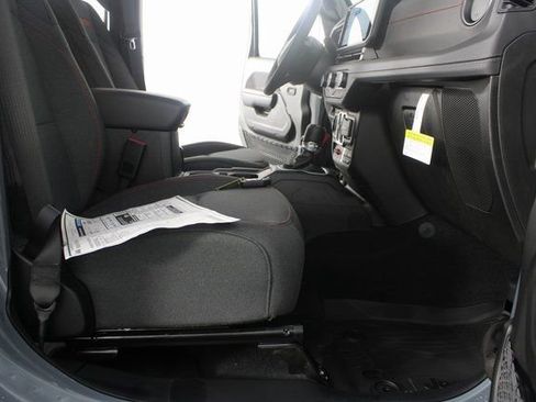 New 2026 Jeep Wrangler Unlimited Rubicon image 19