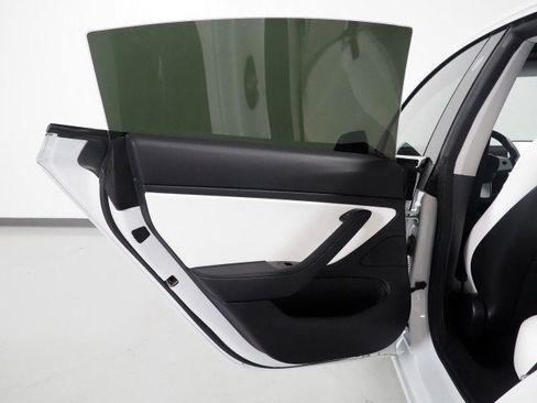 Used 2019 Tesla Model 3 Performance image 53