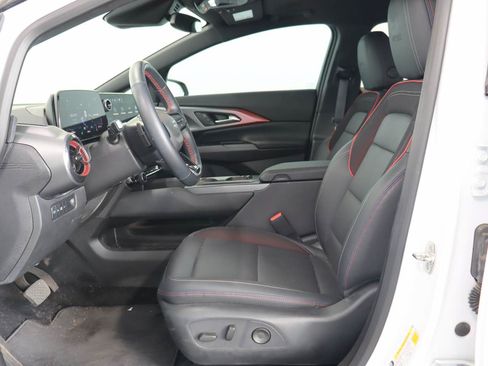 Used 2024 Chevrolet Equinox EV RS FWD image 8