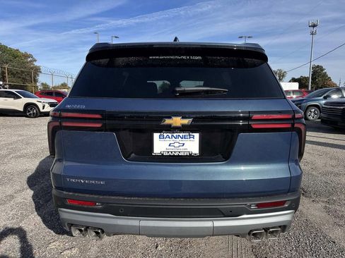 New 2026 Chevrolet Traverse LT w/ Driver Confidence Package image 6