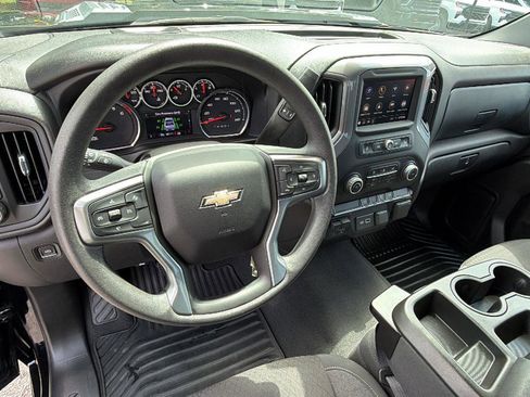 Used 2022 Chevrolet Silverado 2500 Custom w/ Custom Value Package AWD/4WD image 22