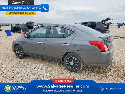 Used 2017 Nissan Versa SV FWD image 3