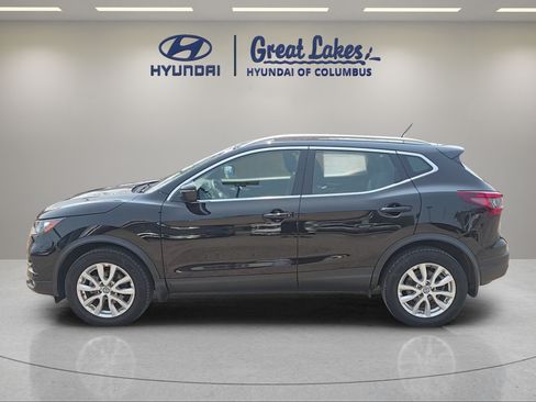 Used 2021 Nissan Rogue Sport SV AWD/4WD image 2