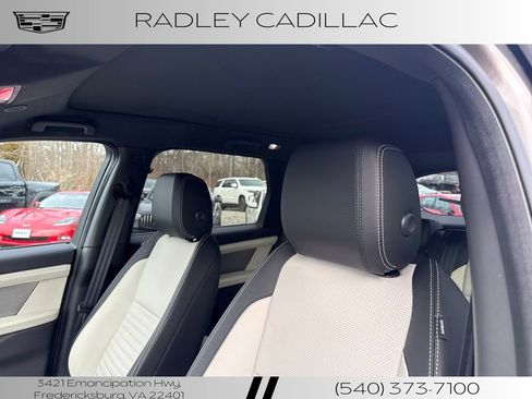 Used 2024 Land Rover Discovery Sport Dynamic SE image 2