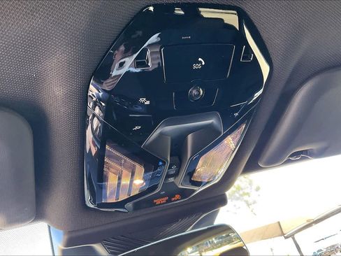 Used 2025 BMW X3 xDrive30i w/ Premium Package image 31