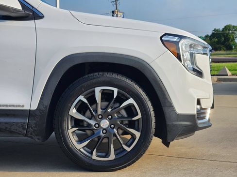 Used 2022 GMC Terrain SLT FWD image 8