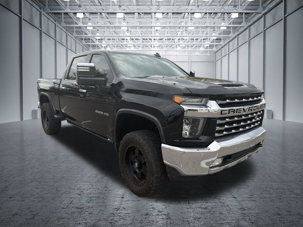 Used 2020 Chevrolet Silverado 2500 LTZ w/ LTZ Convenience Package AWD/4WD image 3