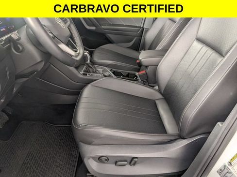 Used 2022 Volkswagen Tiguan SE AWD/4WD image 13
